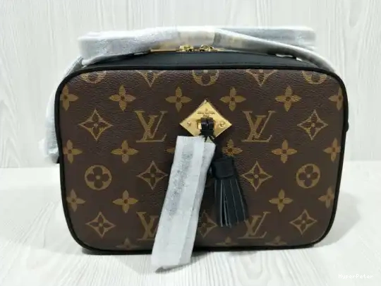 SAINTONGE LOUIS VUITTON 0612